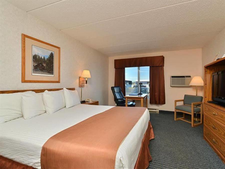 Hotel Super 8 By Wyndham 2*